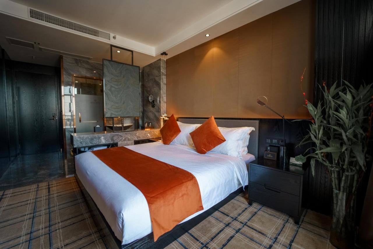 Ocean Hotel Phnom Penh Eksteriør bilde